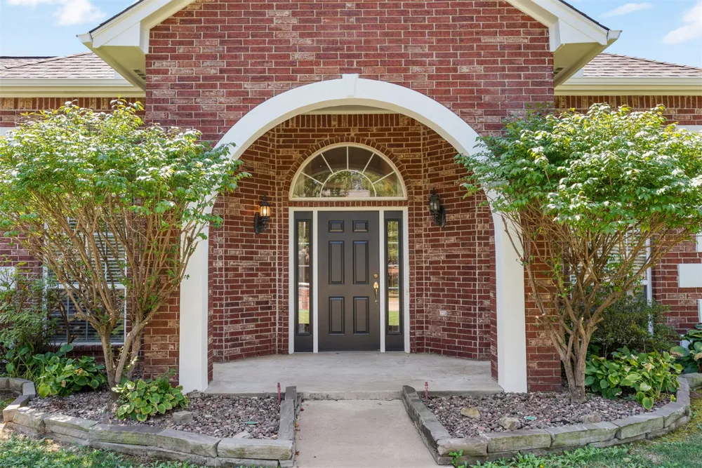 1803 Forest Park Drive Claremore, OK 74017