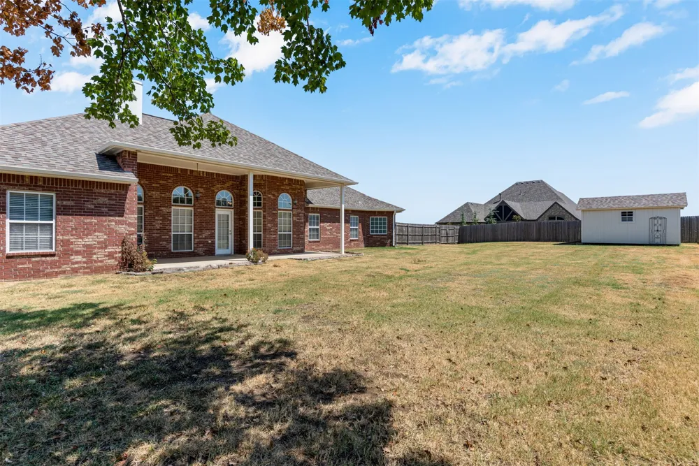 1803 Forest Park Drive Claremore, OK 74017