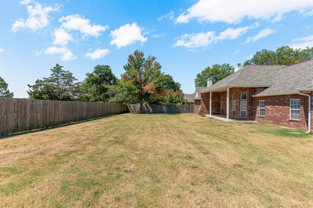 1803 Forest Park Drive Claremore, OK 74017