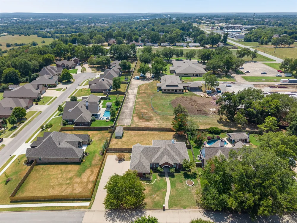 1803 Forest Park Drive Claremore, OK 74017