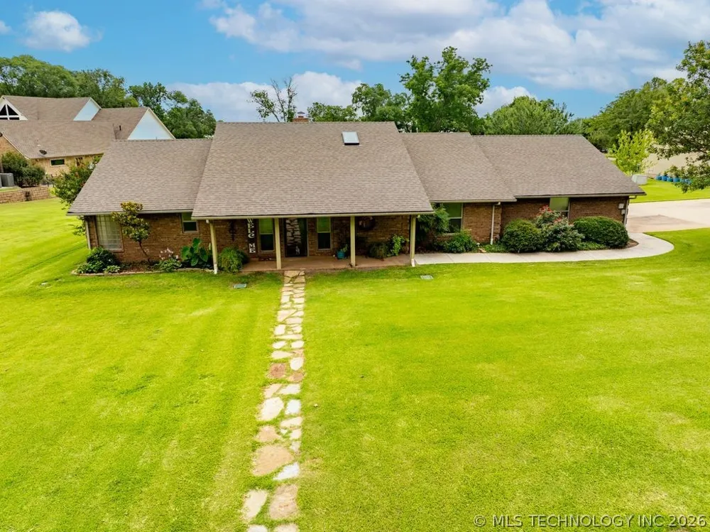 8567 Lake View Drive Kingston, OK 73439