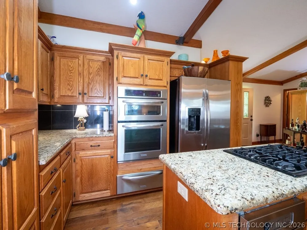 8567 Lake View Drive Kingston, OK 73439