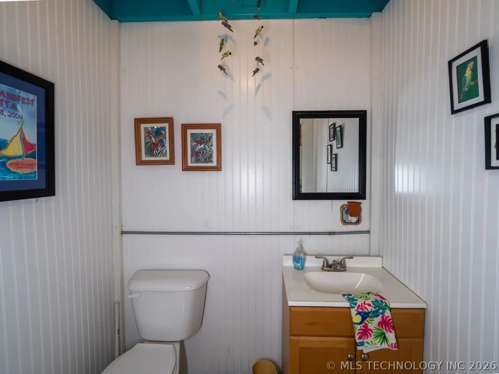 8567 Lake View Drive Kingston, OK 73439