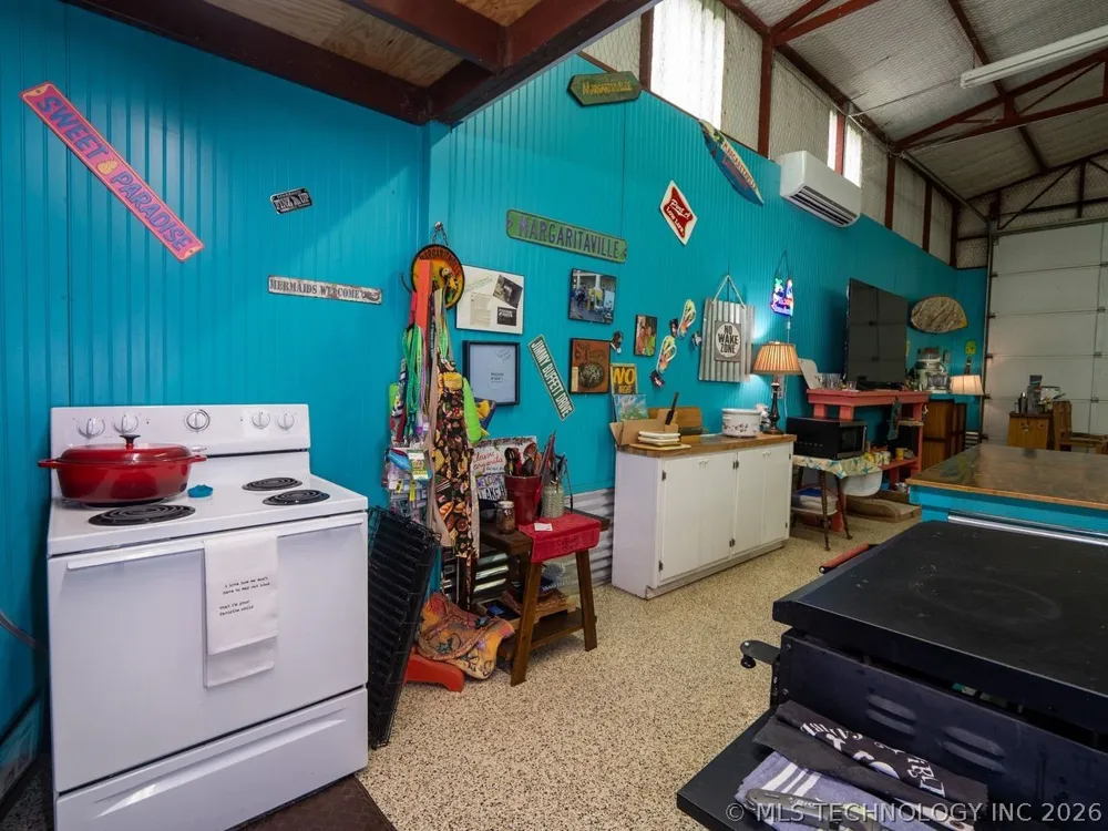 8567 Lake View Drive Kingston, OK 73439