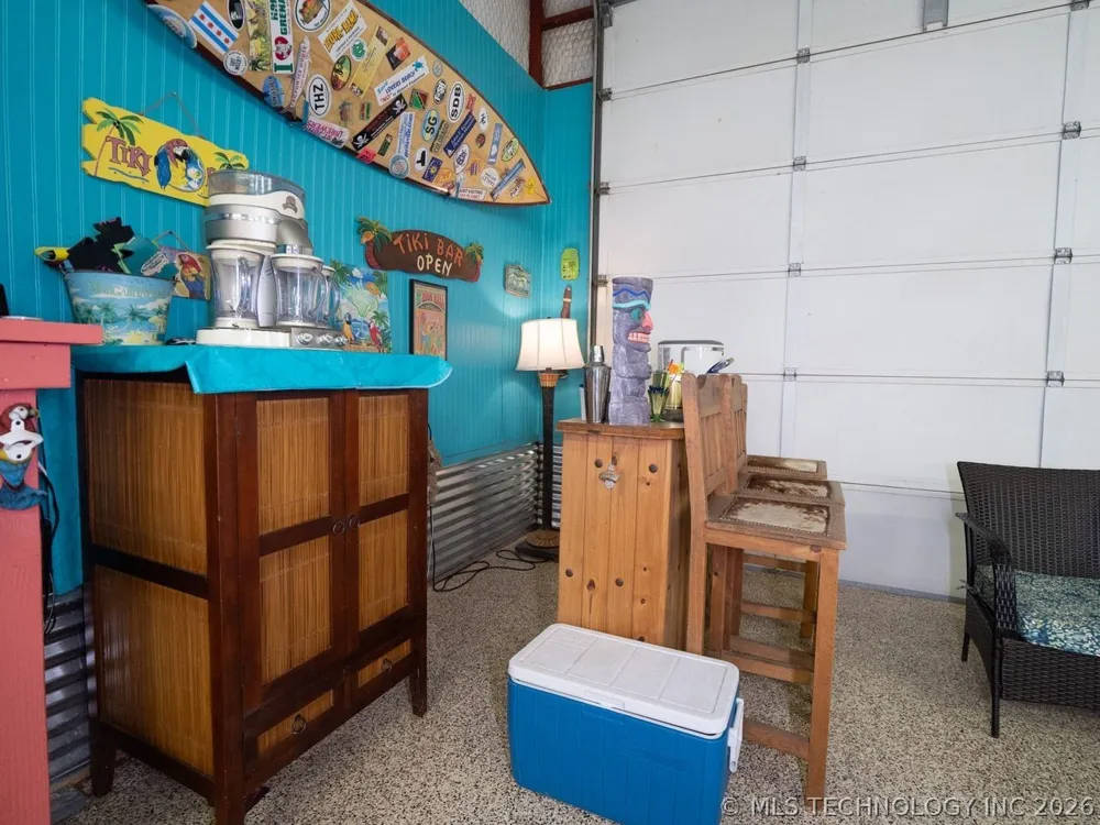 8567 Lake View Drive Kingston, OK 73439