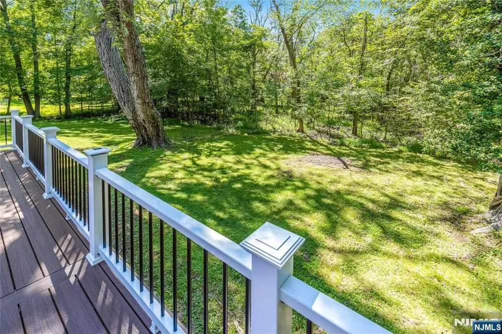 11 Sunset Road Demarest, NJ 07627
