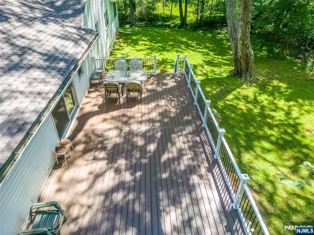 11 Sunset Road Demarest, NJ 07627