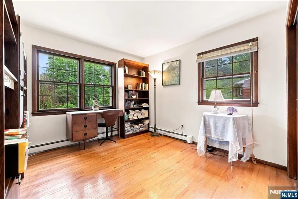 24 Hickory Road Ringwood, NJ 07456