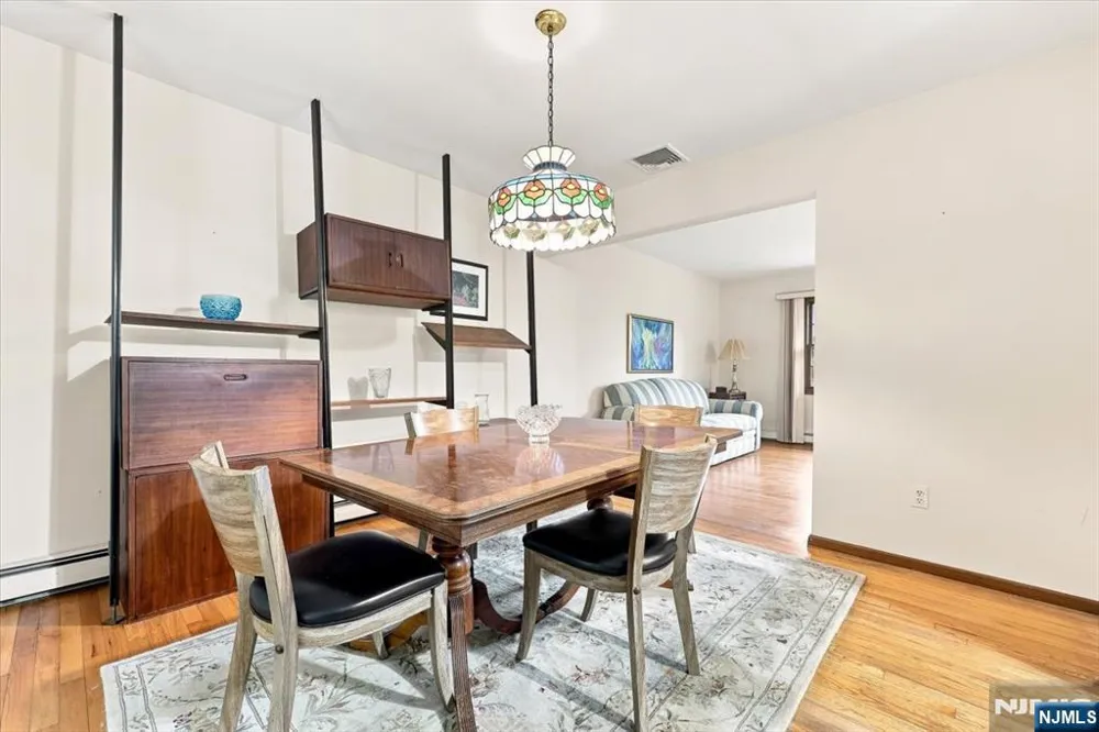 24 Hickory Road Ringwood, NJ 07456