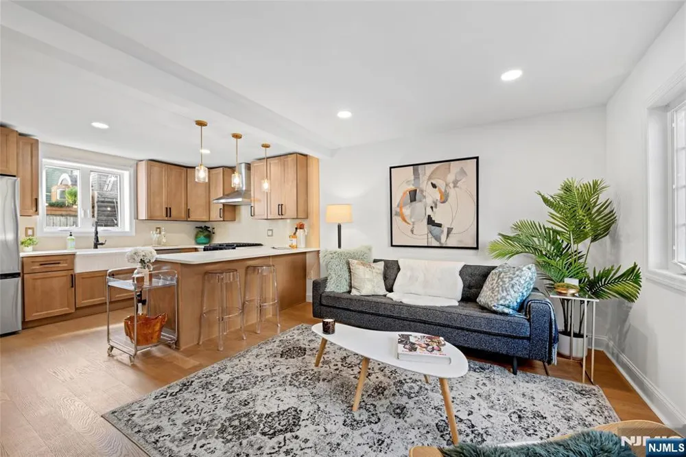 419 2nd Street Jersey City, NJ 07302