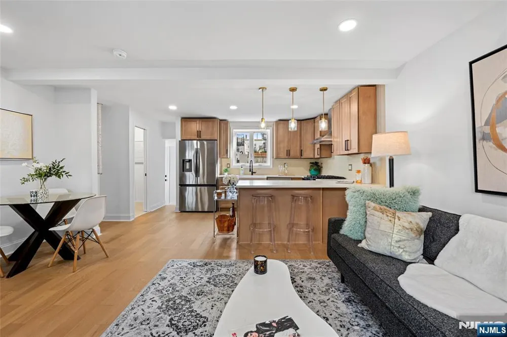 419 2nd Street Jersey City, NJ 07302