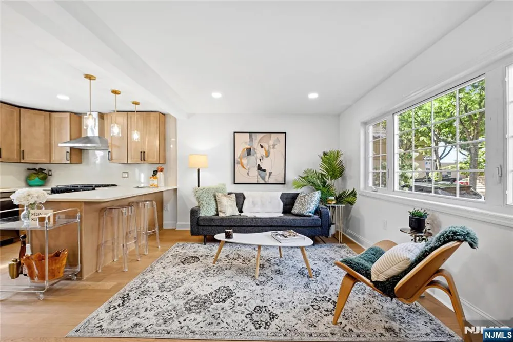 419 2nd Street Jersey City, NJ 07302