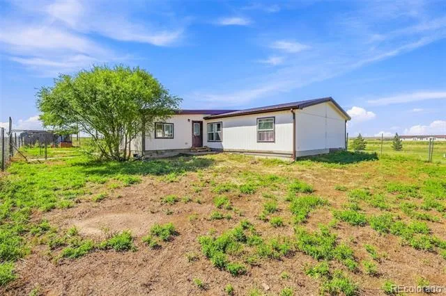 2670 S County Road 193 Byers, CO 80103