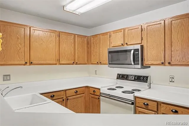 5706 W Asbury Place #202 Lakewood, CO 80227
