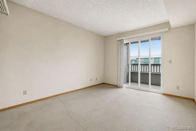 5706 W Asbury Place #202 Lakewood, CO 80227