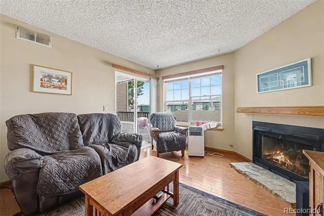 5706 W Asbury Place #202 Lakewood, CO 80227