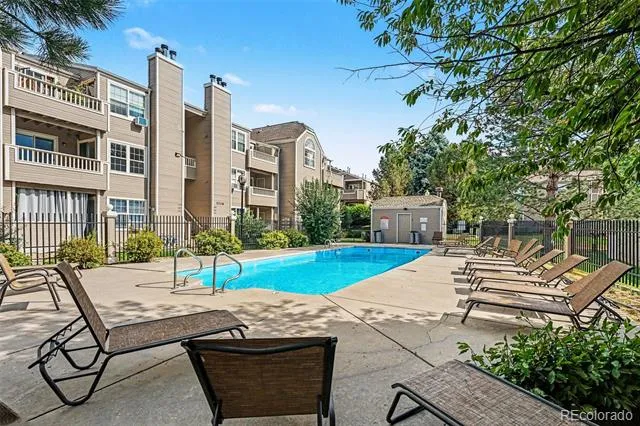 5706 W Asbury Place #202 Lakewood, CO 80227