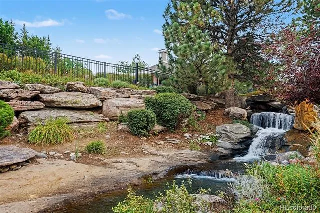5706 W Asbury Place #202 Lakewood, CO 80227