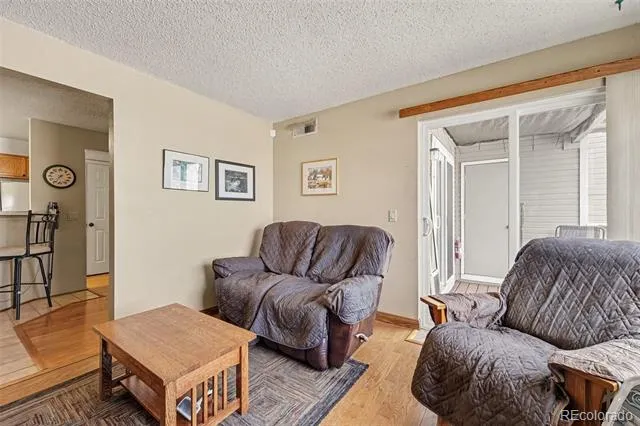 5706 W Asbury Place #202 Lakewood, CO 80227