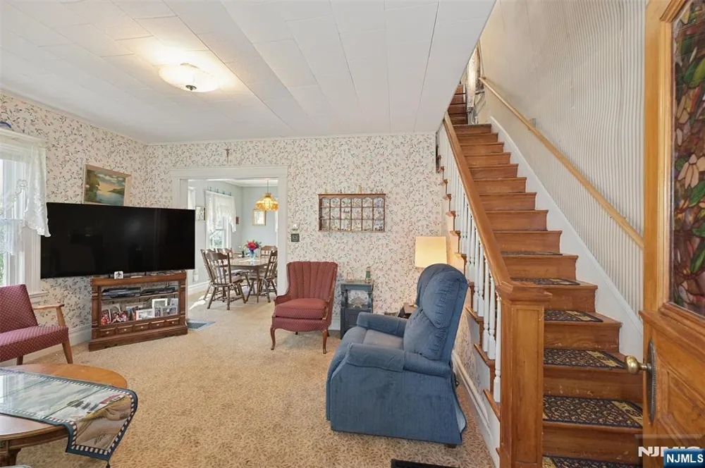 11 Concord Avenue Maplewood, NJ 07040