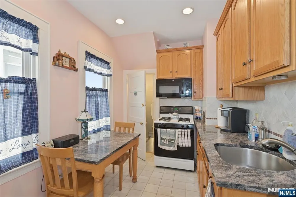 11 Concord Avenue Maplewood, NJ 07040