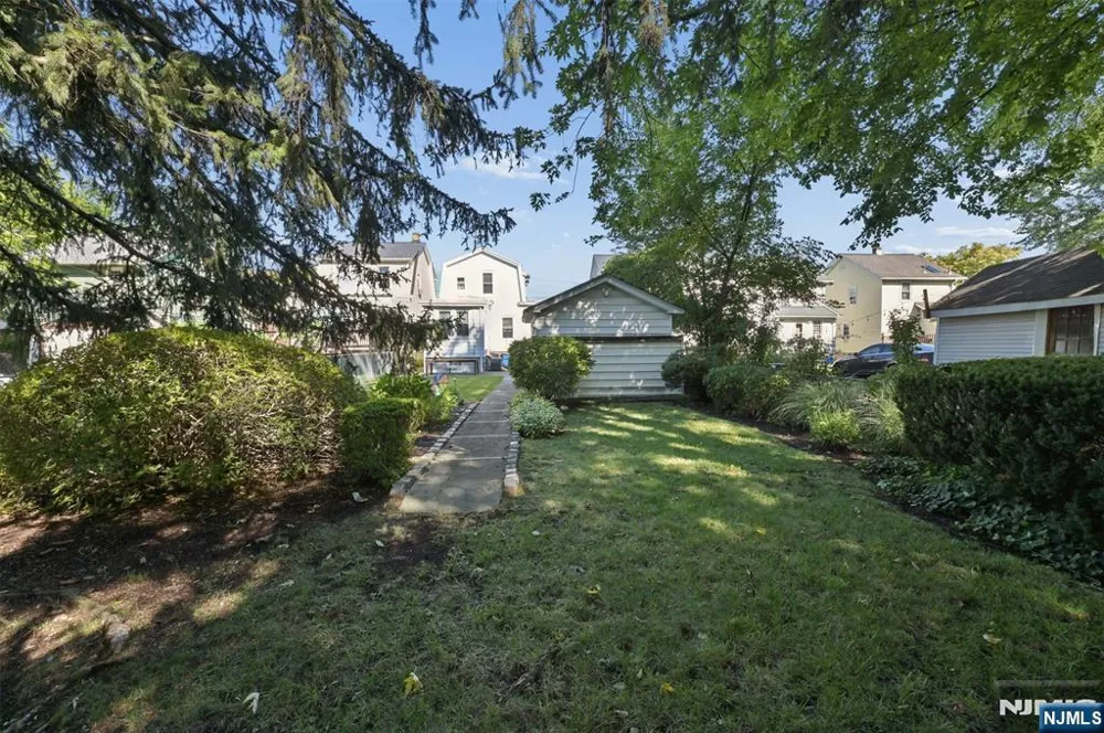 11 Concord Avenue Maplewood, NJ 07040