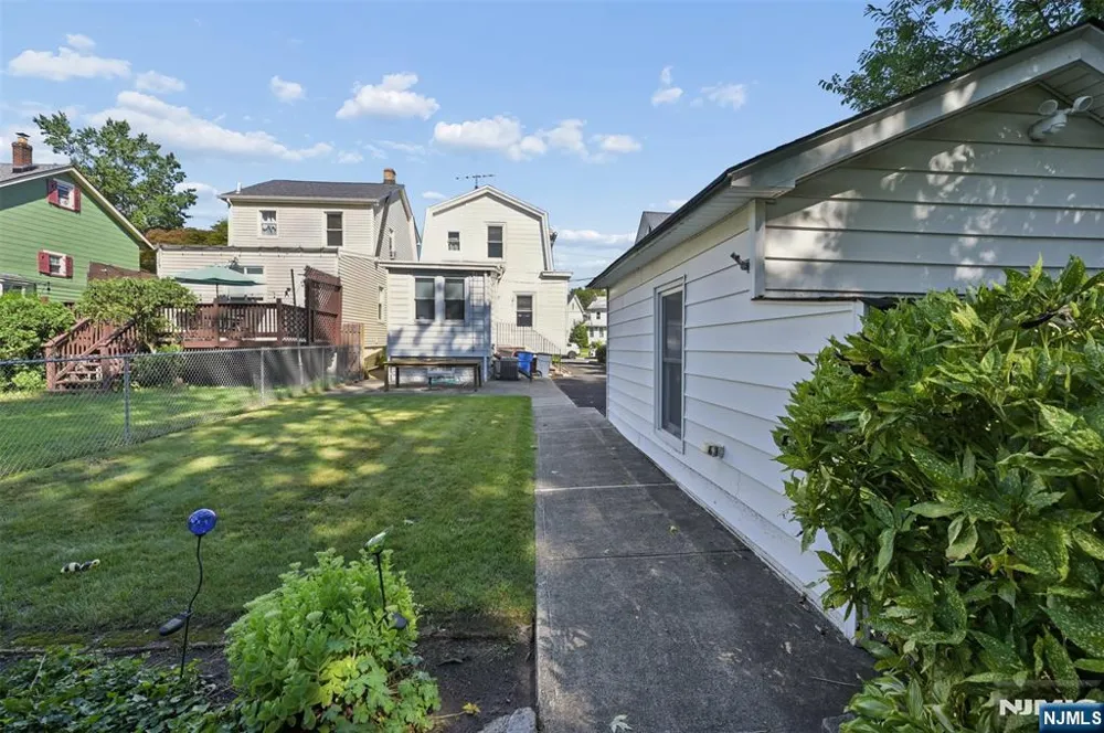 11 Concord Avenue Maplewood, NJ 07040