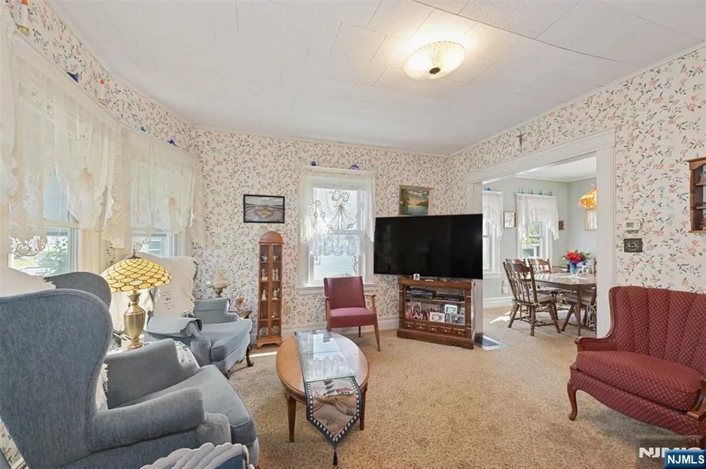 11 Concord Avenue Maplewood, NJ 07040