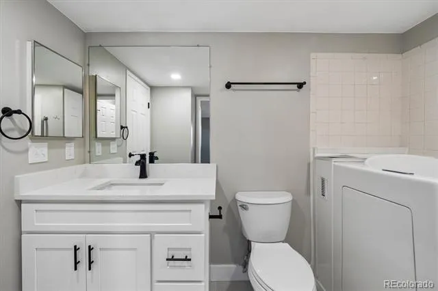 13901 E Marina Drive #102 Aurora, CO 80014