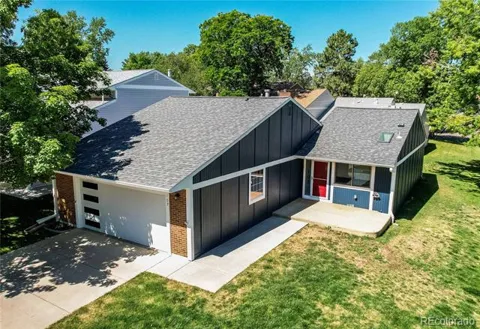 103 S Vance Court