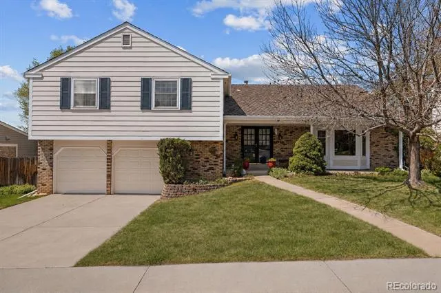 7409 S Newport Way Centennial, CO 80112