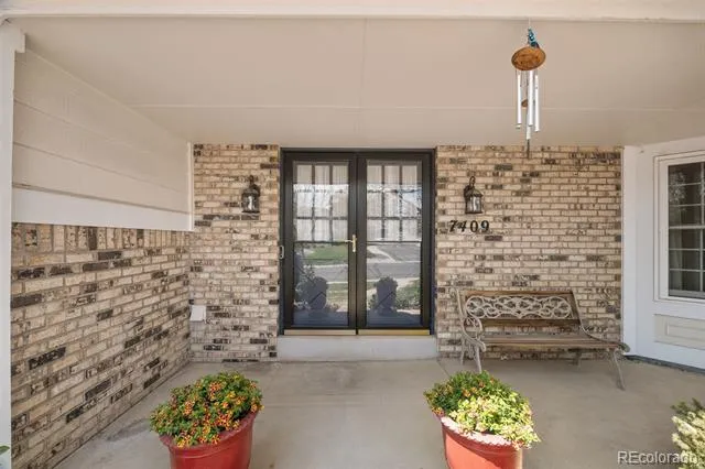 7409 S Newport Way Centennial, CO 80112