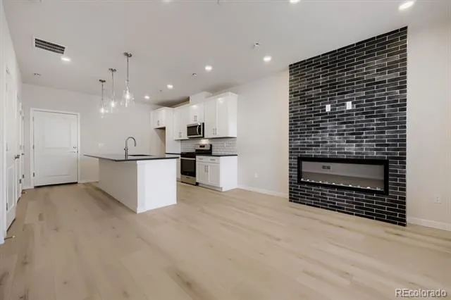 3370 W 87th Avenue Westminster, CO 80031