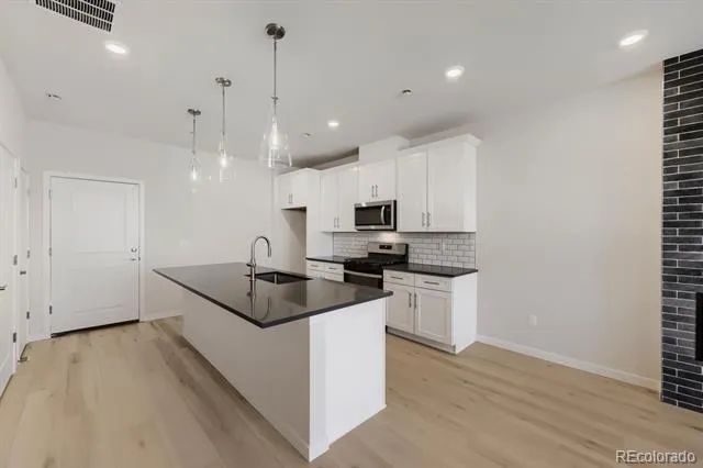 3370 W 87th Avenue Westminster, CO 80031