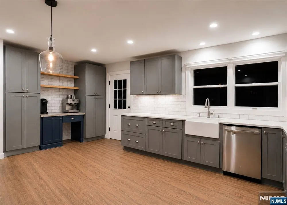 19 W Park Avenue Park Ridge, NJ 07656