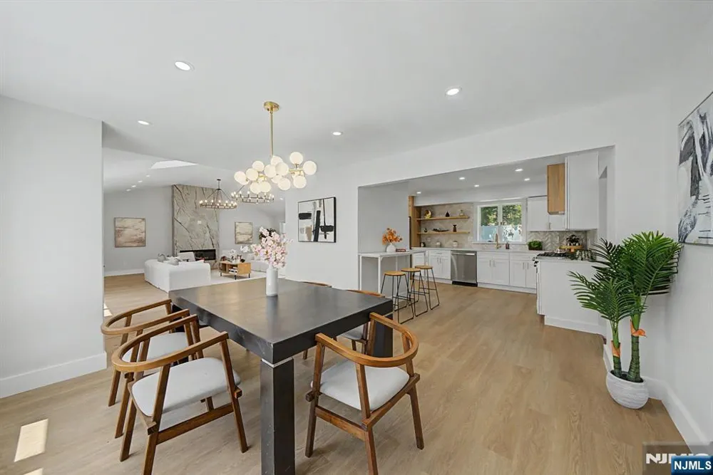 19 Ferndale Road Wayne, NJ 07470