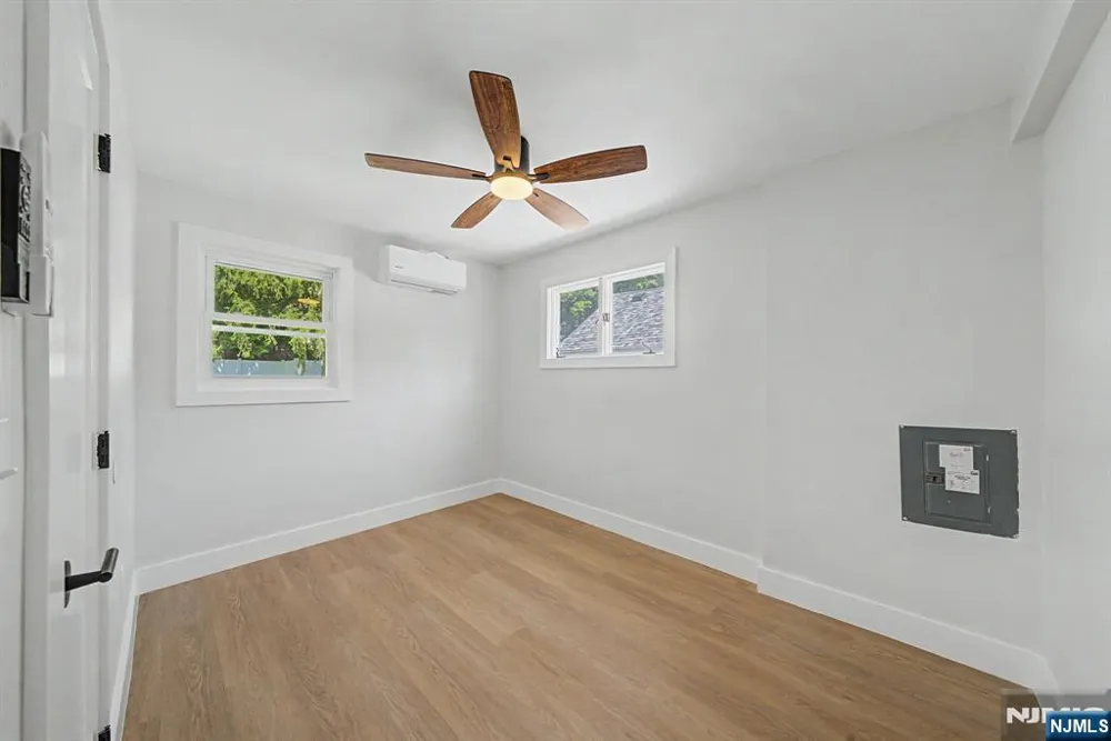 19 Ferndale Road Wayne, NJ 07470