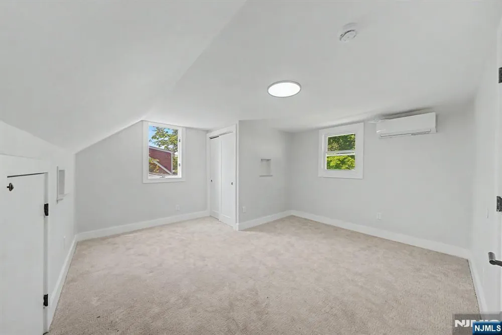 19 Ferndale Road Wayne, NJ 07470