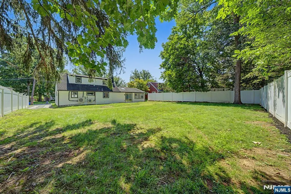 19 Ferndale Road Wayne, NJ 07470