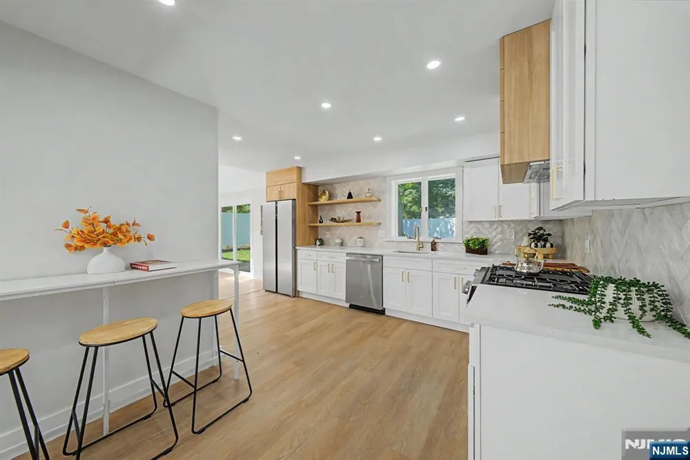 19 Ferndale Road Wayne, NJ 07470