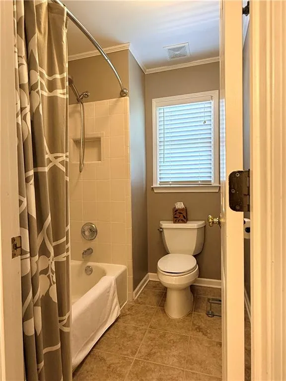 2667 Dunhaven Court Snellville, GA 30078