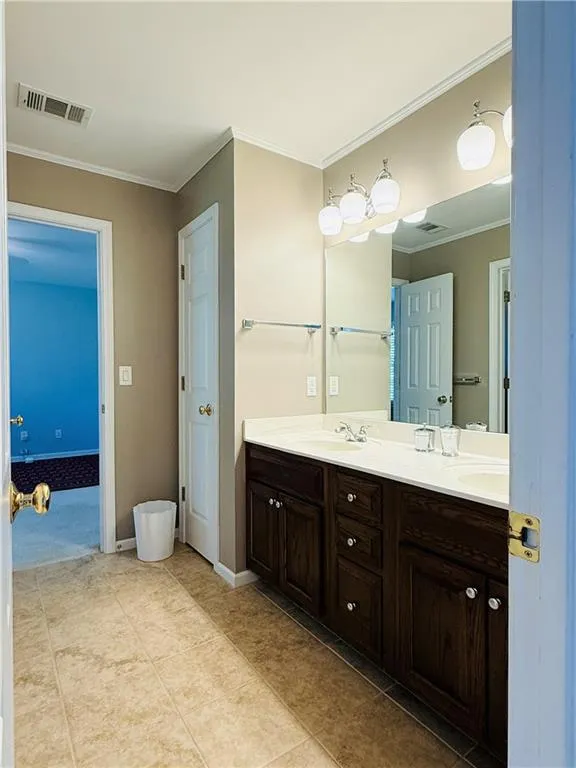 2667 Dunhaven Court Snellville, GA 30078