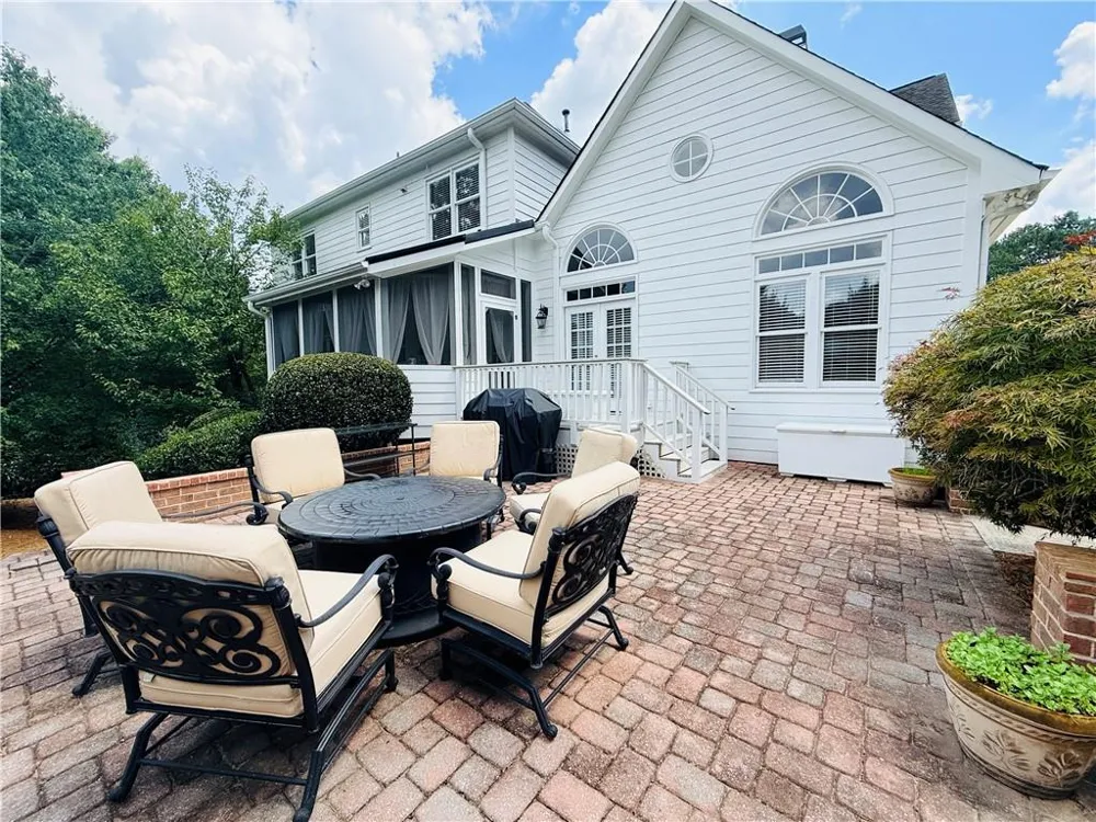 2667 Dunhaven Court Snellville, GA 30078