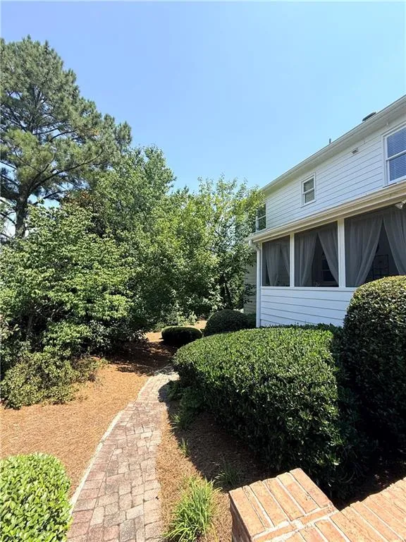2667 Dunhaven Court Snellville, GA 30078