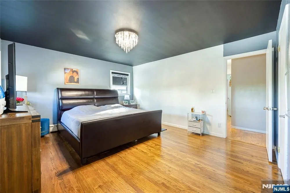 12 Lois Avenue Clifton, NJ 07014