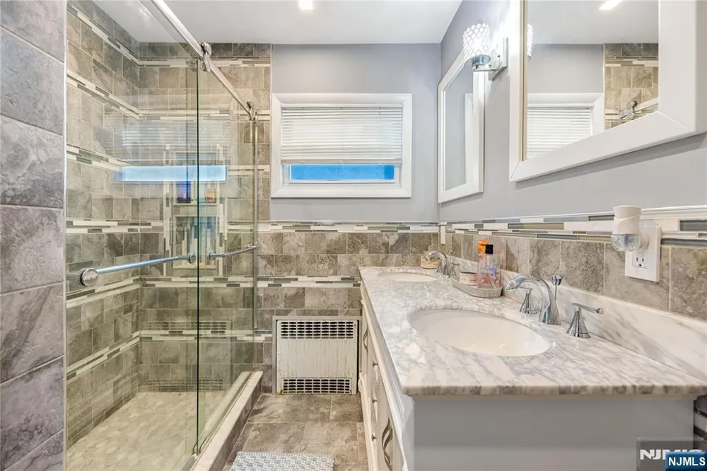 12 Lois Avenue Clifton, NJ 07014
