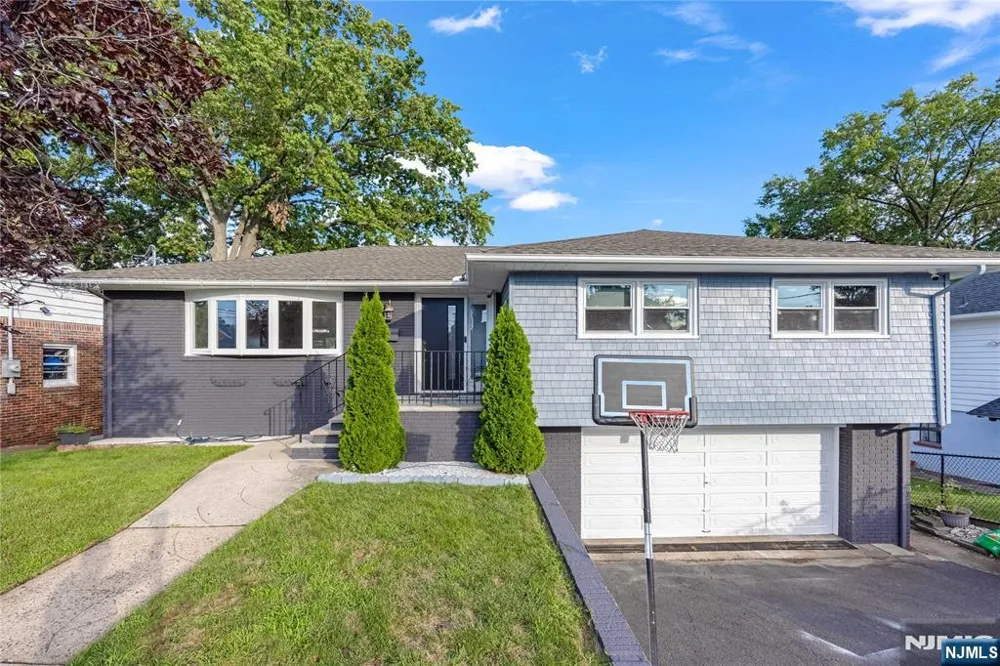 12 Lois Avenue Clifton, NJ 07014