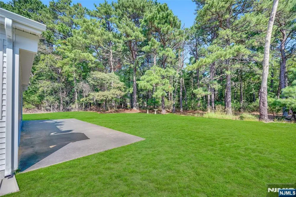 47 Doral Drive Toms River, NJ 08757