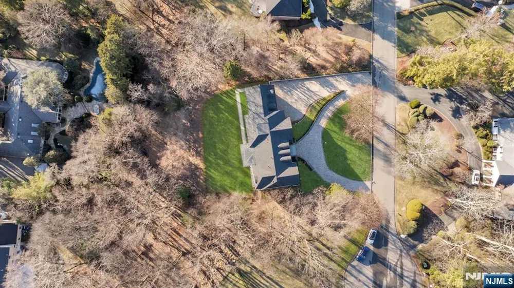 28 Ellens Way Alpine, NJ 07620