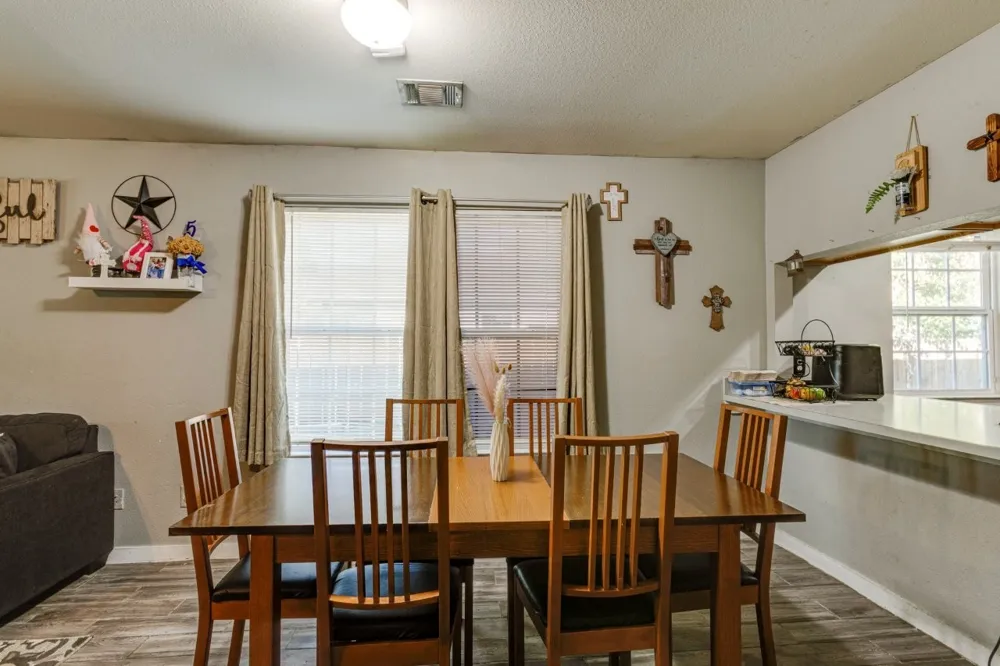4820 Fellows Lane Dallas, TX 75216